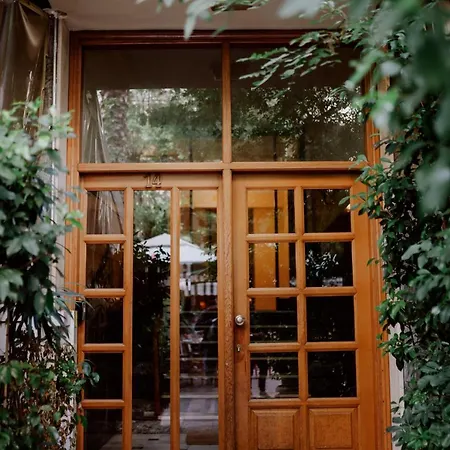 Elpidas Apartment *
